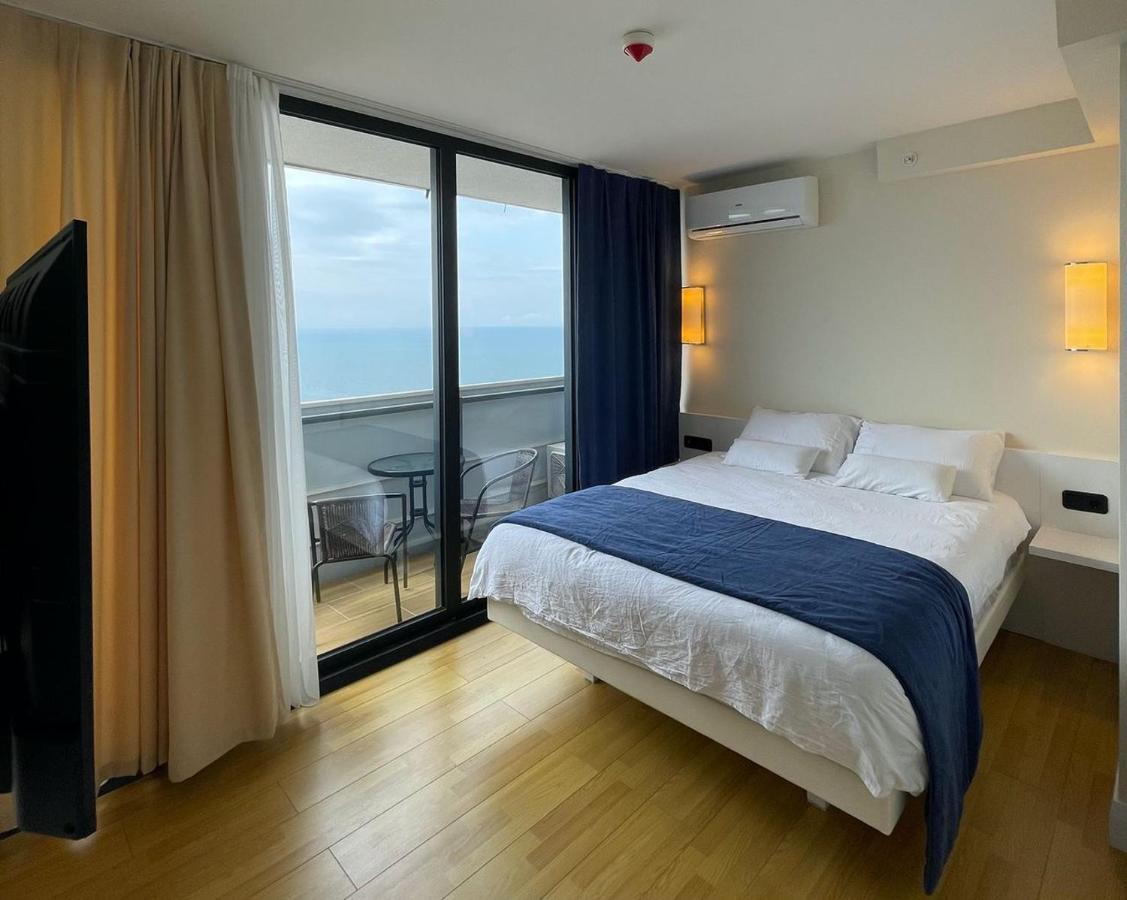 Luxury Sea View Orbi City Batumi Exterior foto